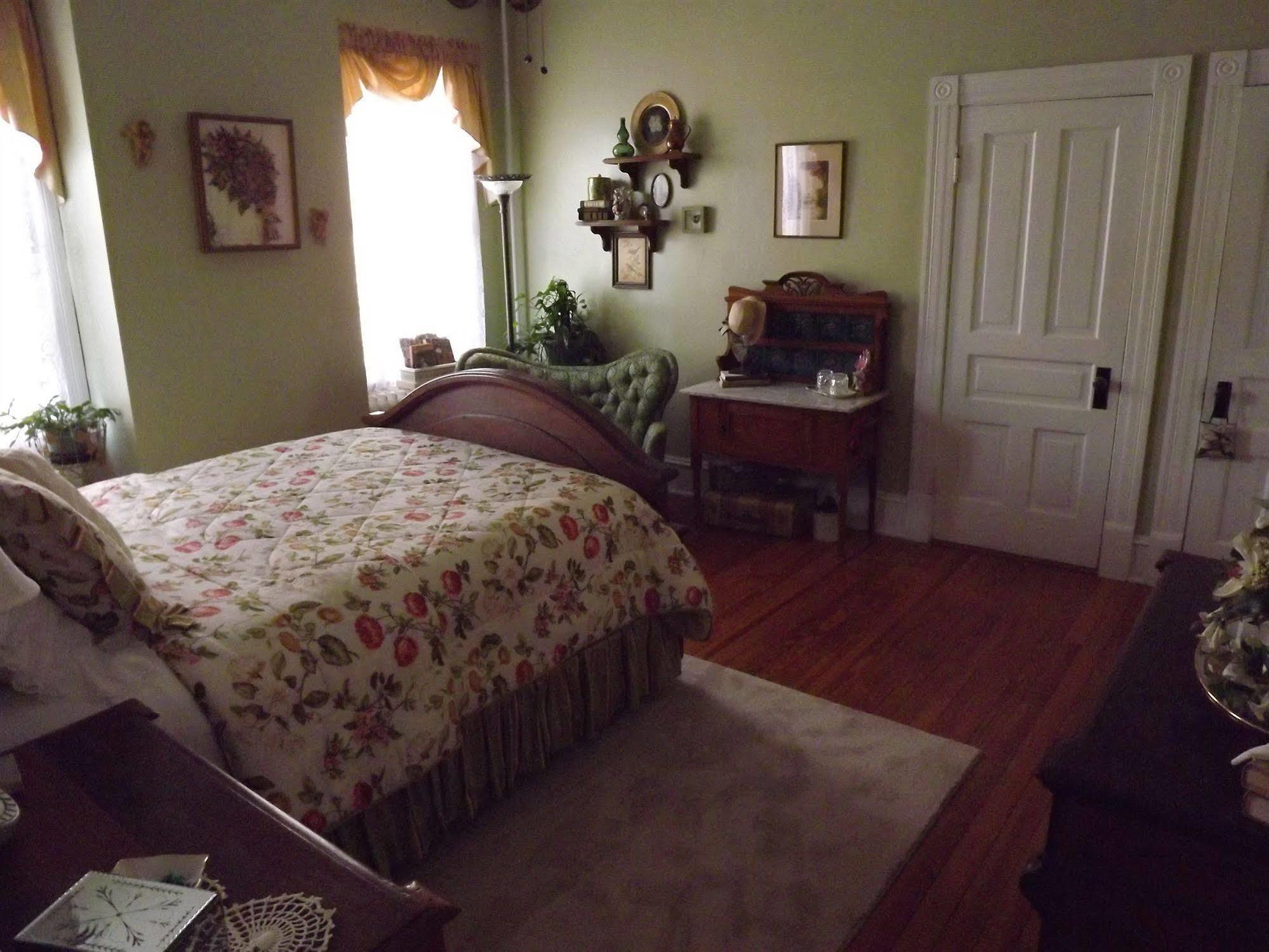 Belle Hearth Bed And Breakfast Waynesboro Exterior foto